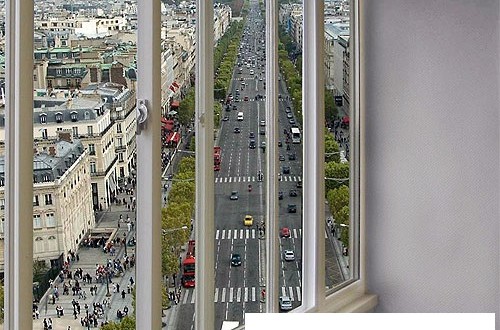 Остекление балконов slidors в москве.