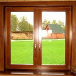 Остекление деревянных домов и коттеджей, какие окна поставить на даче