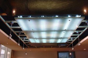 Подвесной светопрозрачный потолок