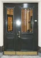 Металлические двери со стеклом фото, дверь металлическая входная стекло