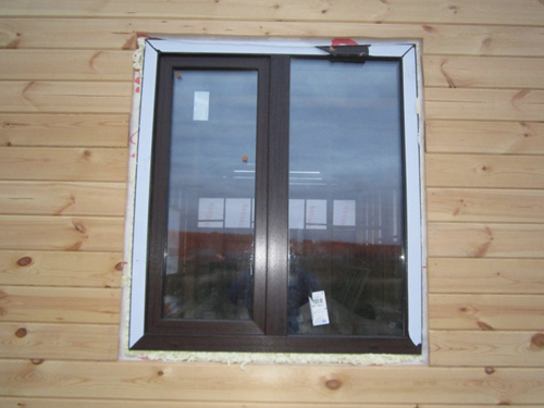 Как самому установить ПВХ окна в дом из дерева: пошаговая инструкция