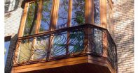 Остекление балконов деревянными рамами