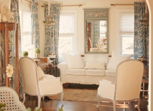 Как создать уютный интерьер гостиной с помощью дизайна окон